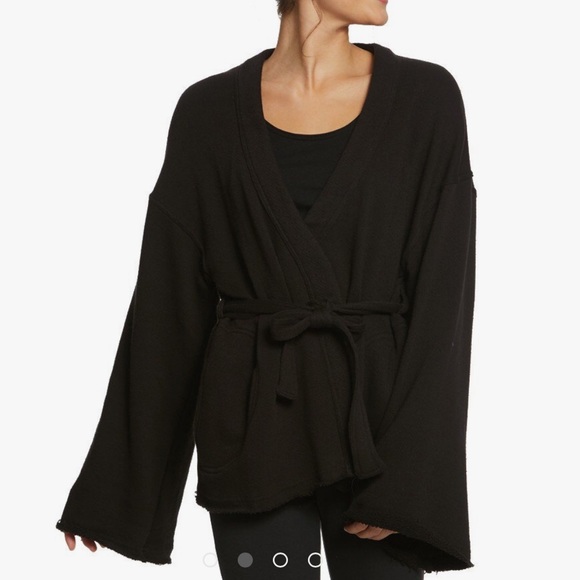 SPIRITUAL GANGSTER FLORAL EMBROIDERED WRAP KIMONO - Picture 3 of 16